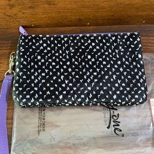 Thirty-One Easy Going Wristlet